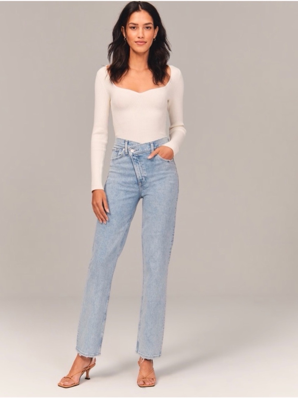 Abercrombie & Fitch Straight Leg Jeans Cross Waist 90s high rise Light Blue Wash